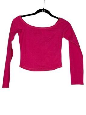 BDG Urban Outfitters Women’s pink tee medium long sleeved cropped NWT